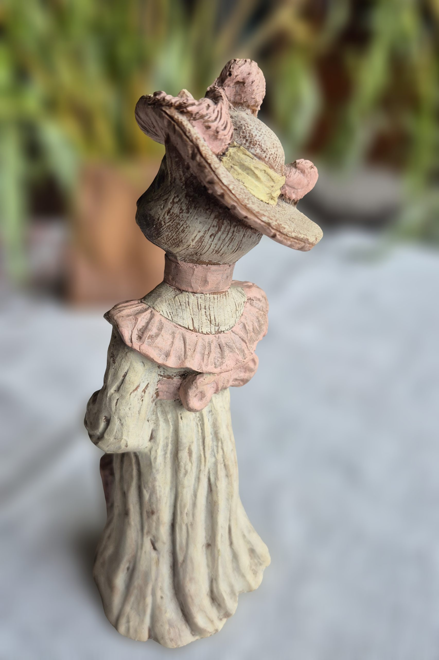 Retro kaķu dāmas figūriņa (17 cm) - Image 5