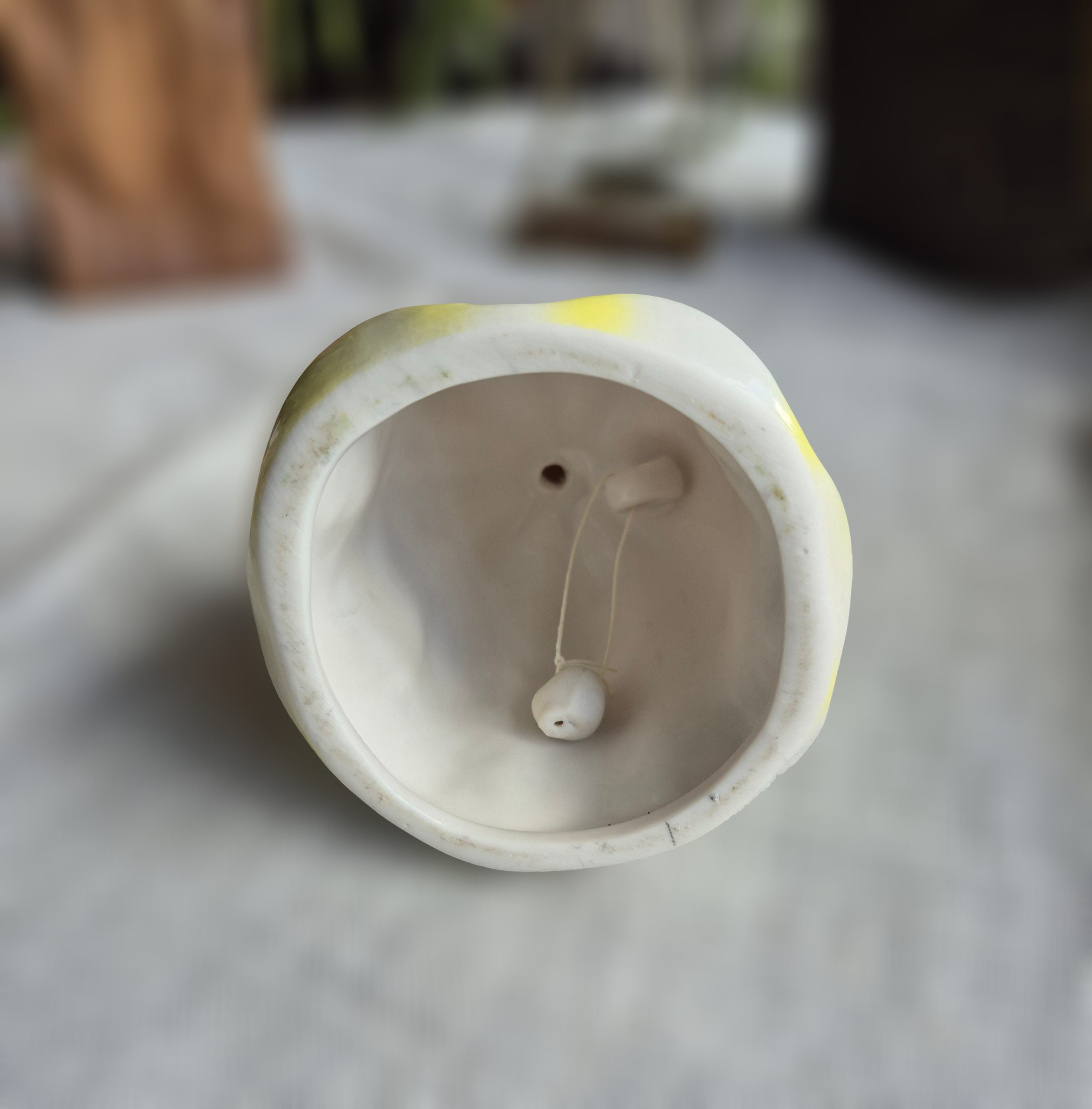 Vintage porcelāna figūriņa–zvaniņš "Eņģelītis ar grāmatu" - Image 5